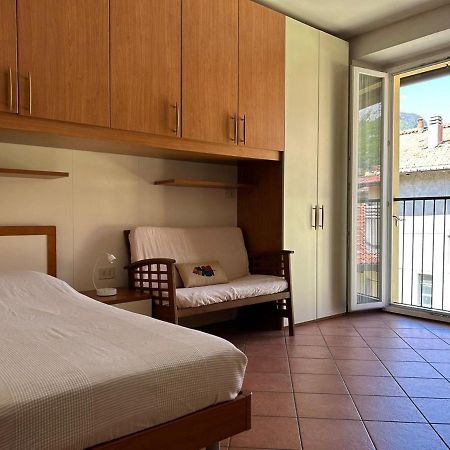 Lecco Only Females Guest House 외부 사진